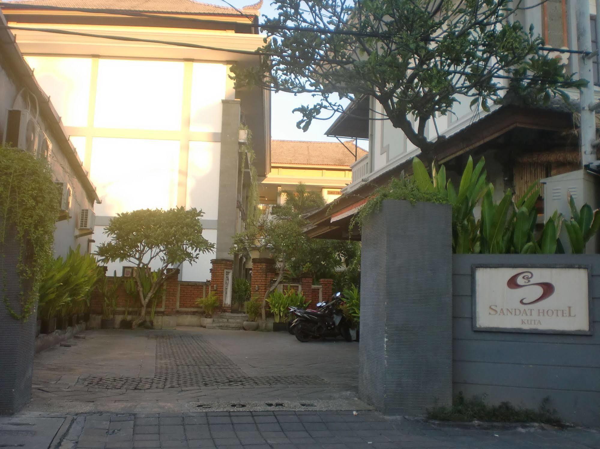 Sandat Hotel Kuta Kuta Lombok Eksteriør billede